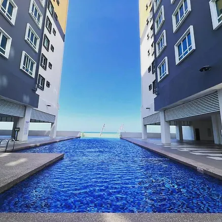 Akiko Homestay Ladang Tanjung Kuala Terengganu With Swimming Pool Exterior photo